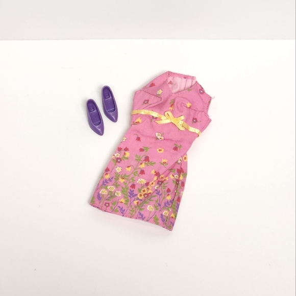 4/$20  1999 Barbie Pretty Flowers Dress - Picture 3 of 5